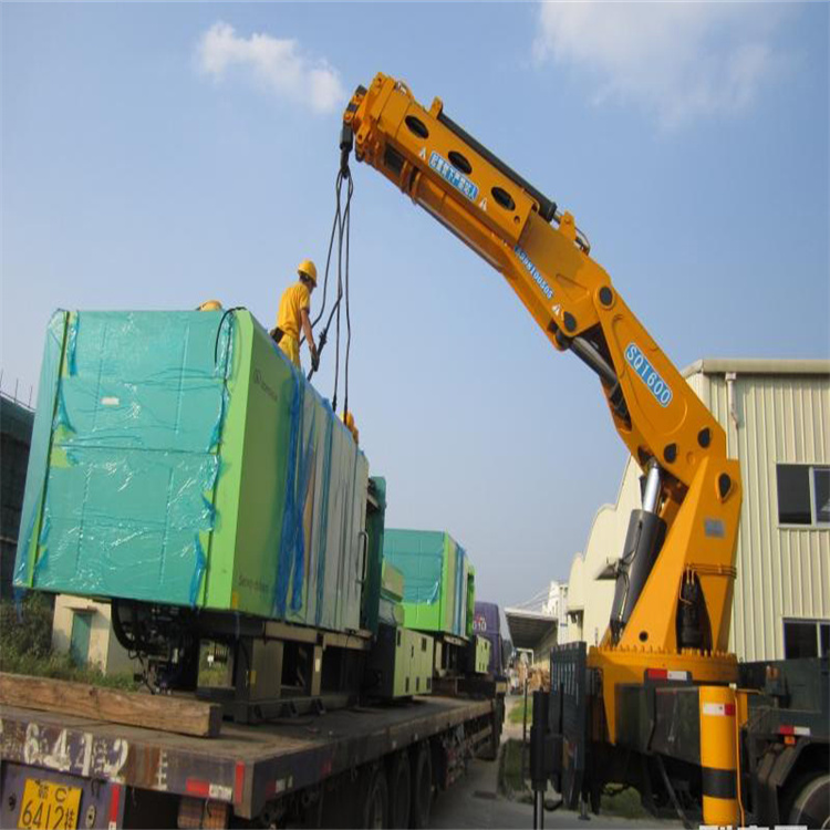 綦江吊车出租的安全防范常识